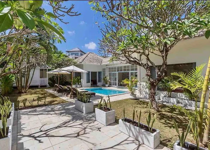 Spacious 2Bdr Seminyak Walking Eat&Shop Street