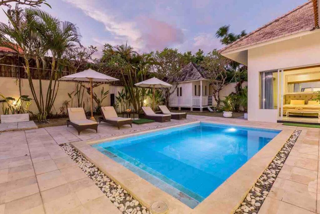 Spacious 2bdr Walking Eat&shop Street Villa Seminyak (Bali)